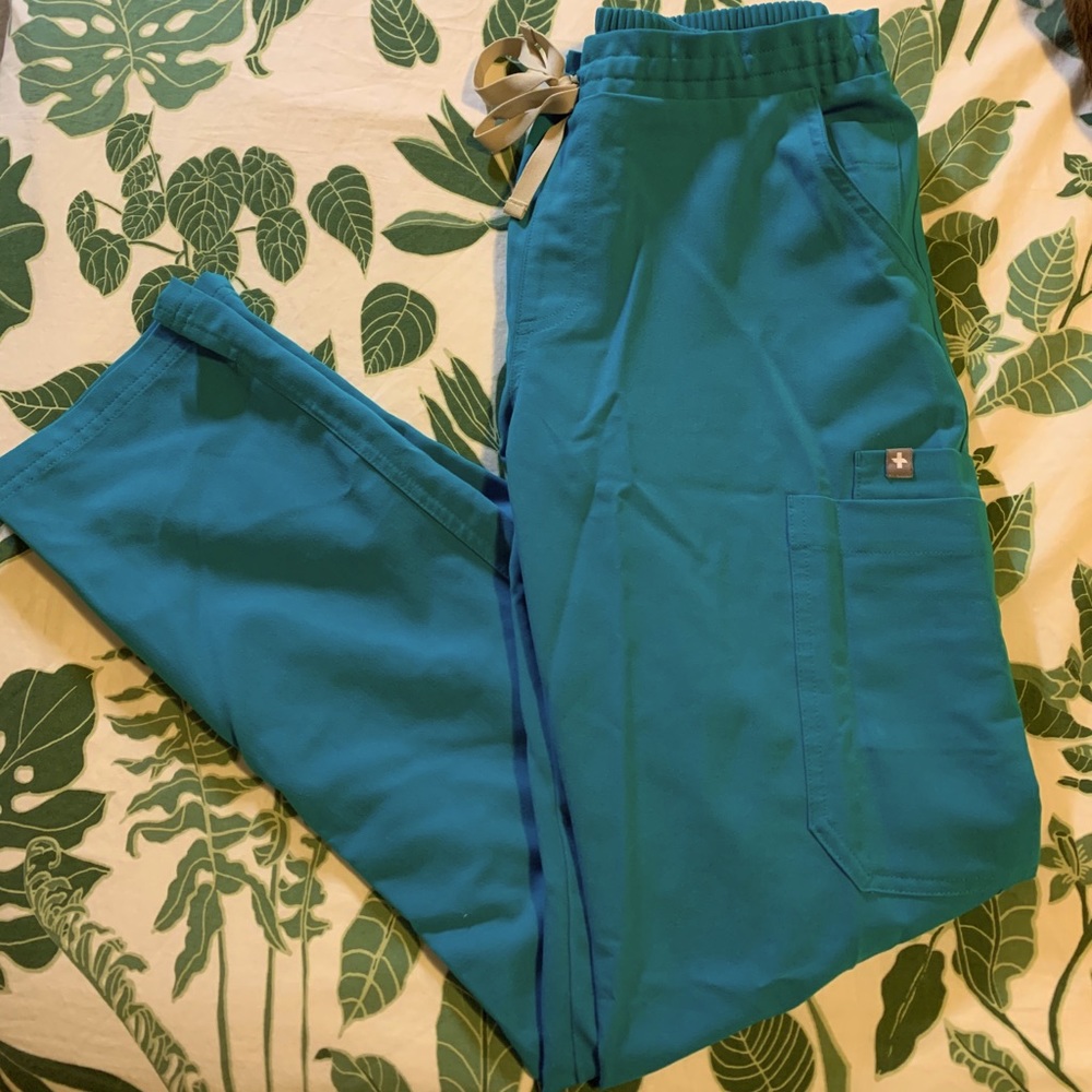 Figs Scrub Pants!